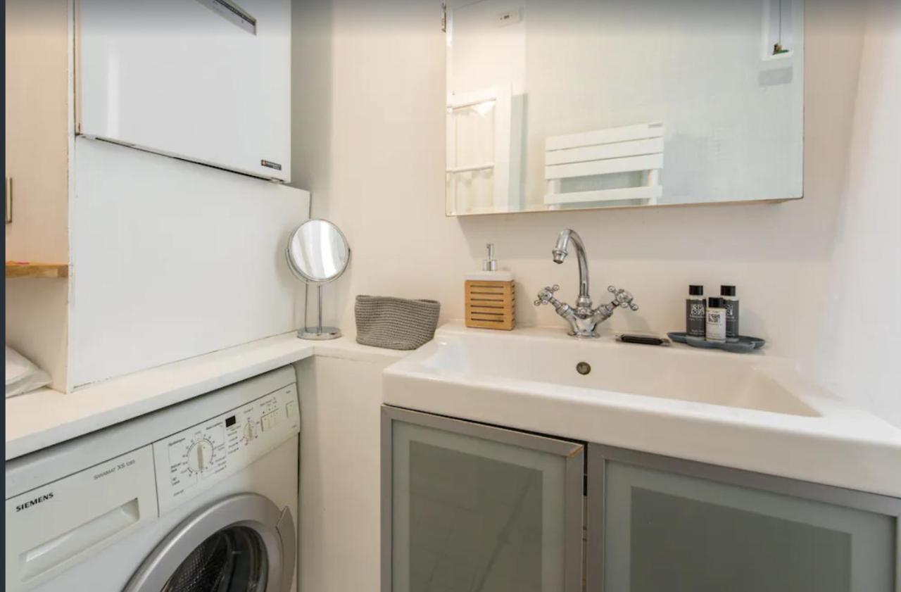 Paris Petit Appartement Lumineux Et Atypique Buitenkant foto
