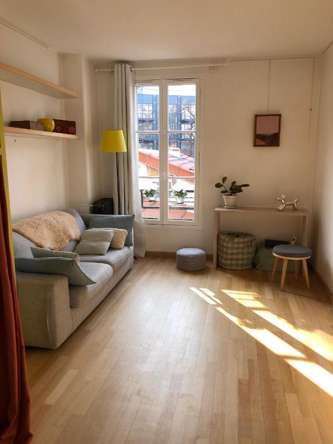 Paris Petit Appartement Lumineux Et Atypique Buitenkant foto