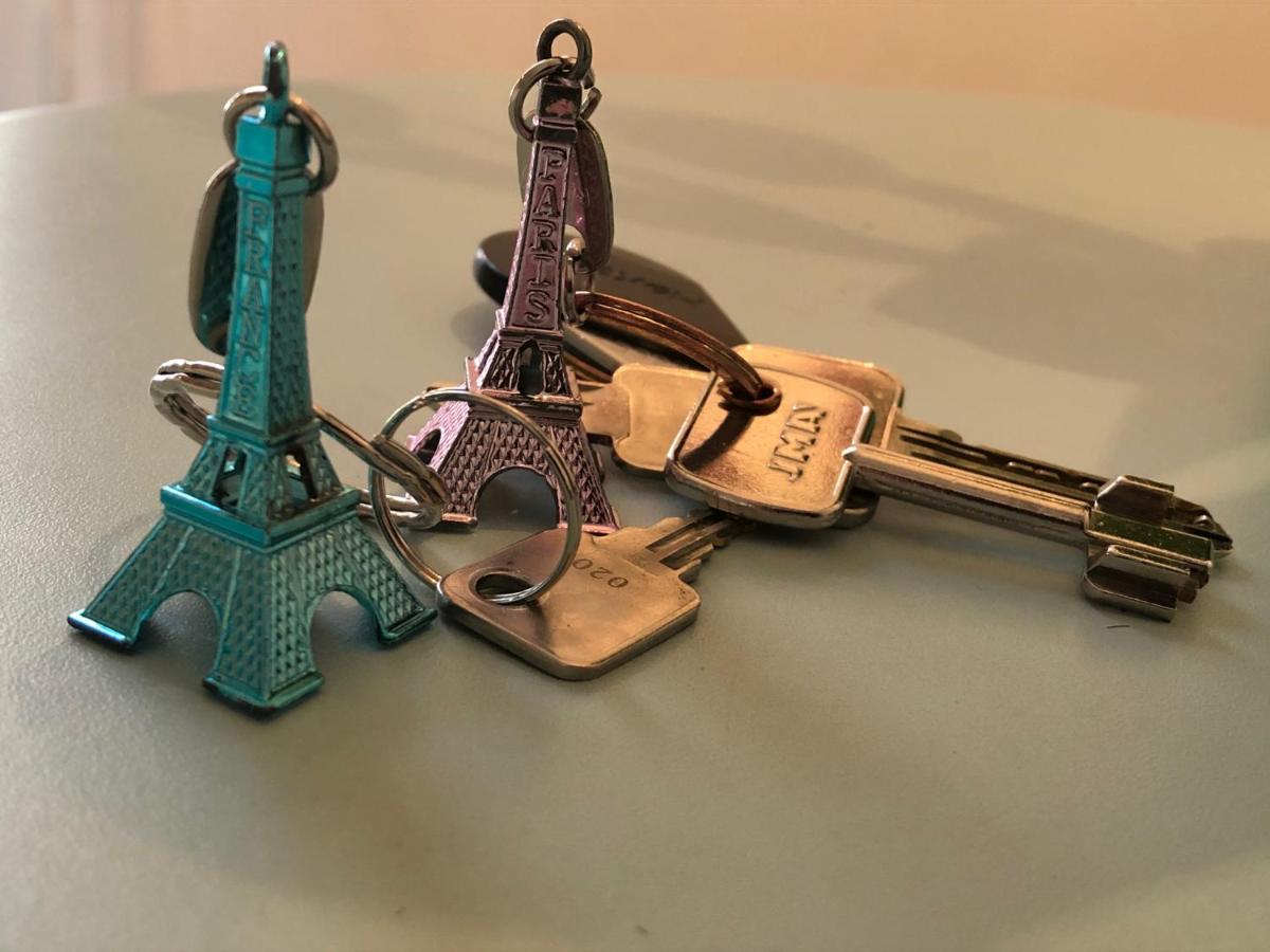 Paris Petit Appartement Lumineux Et Atypique Buitenkant foto
